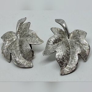 * Vintage Signed Charel Silver Tone Leaf Clip On Earrings